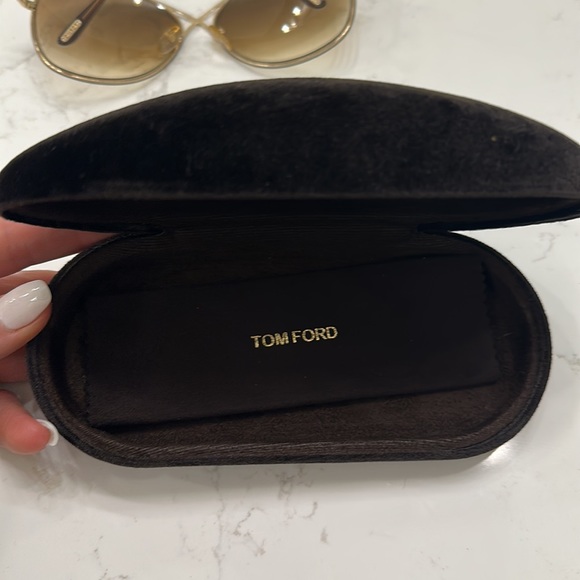 Tom Ford - Picture 3 of 4